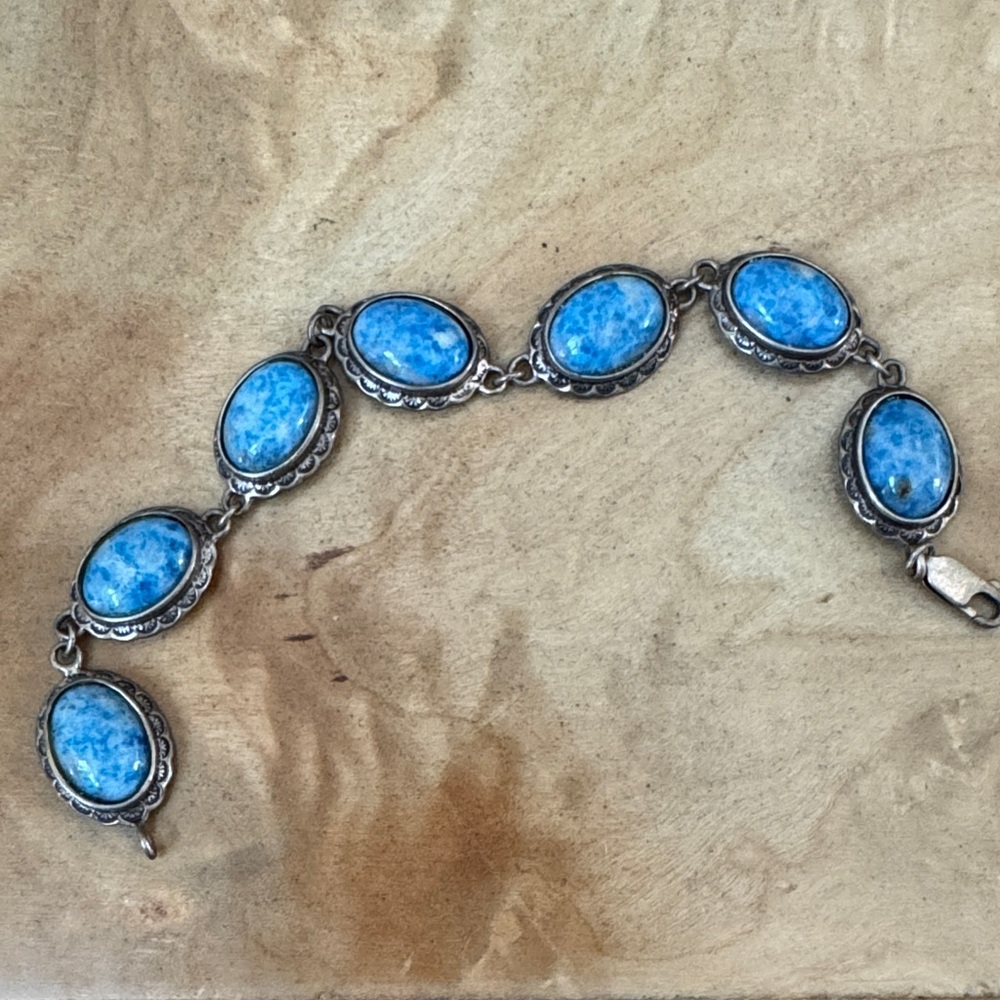 Elegant Blue Stone western style silver Bracelet